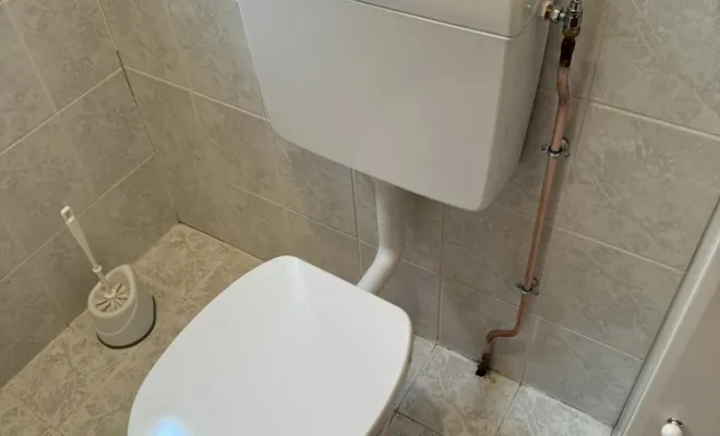 Changement de toilettes dans une maison près d'Arras, Arras, Les Ateliers Comble